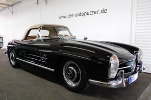 Hervorragende Lackveredelung für Mercedes Benz 300 SL BJ 1954 - möchten auch Sie eine Lackveredelung für Ihren Oldtimer? Dann direkt zum Autoputzer!