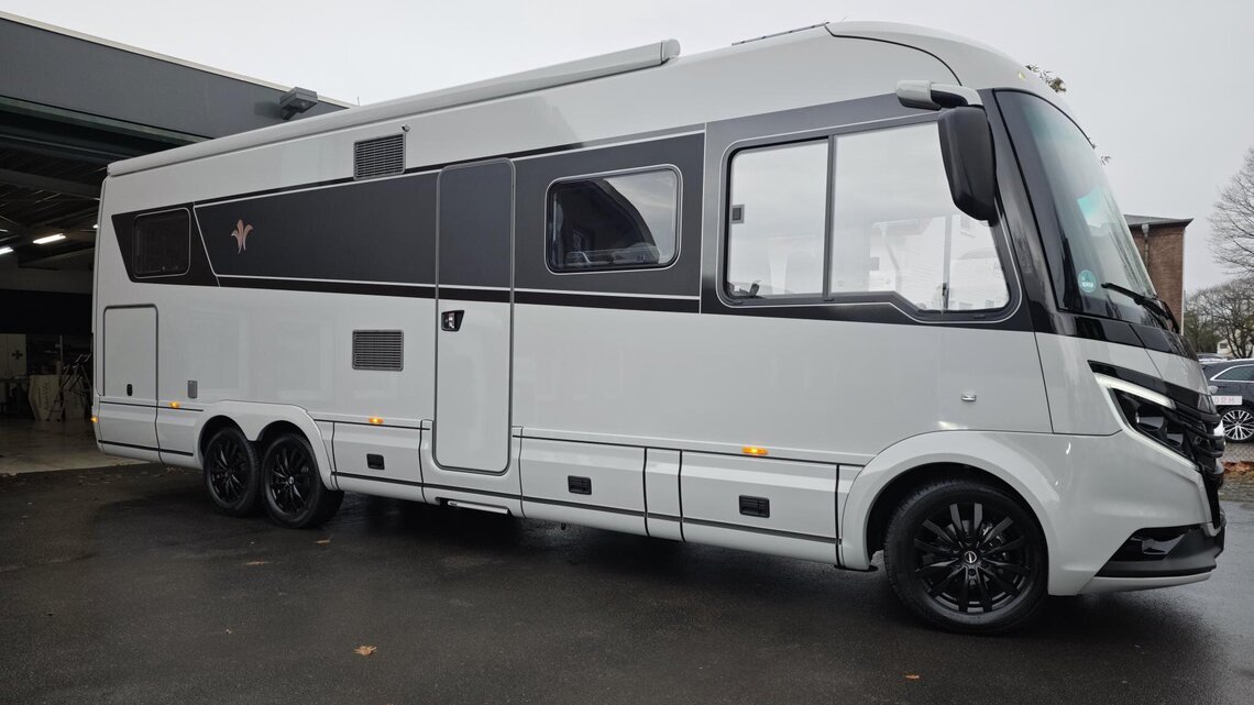 Wohnmobil Niesmann + Bischoff Art 88
