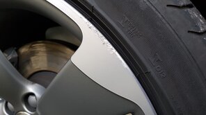 Audi Rotor Felge mit Bordtsteinschaden - die Reparatur übernimmt DER AUTOPUTZER Gummersbach