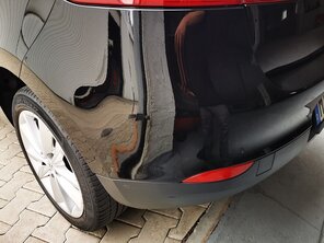 Der verursachte Schaden wurde fachmännisch begutachtet und behoben. Haben auch Sie ein Fahrzeug mit einem Schaden? Schauen Sie bei ArtmiC Car Clean in Kirchlengern rein