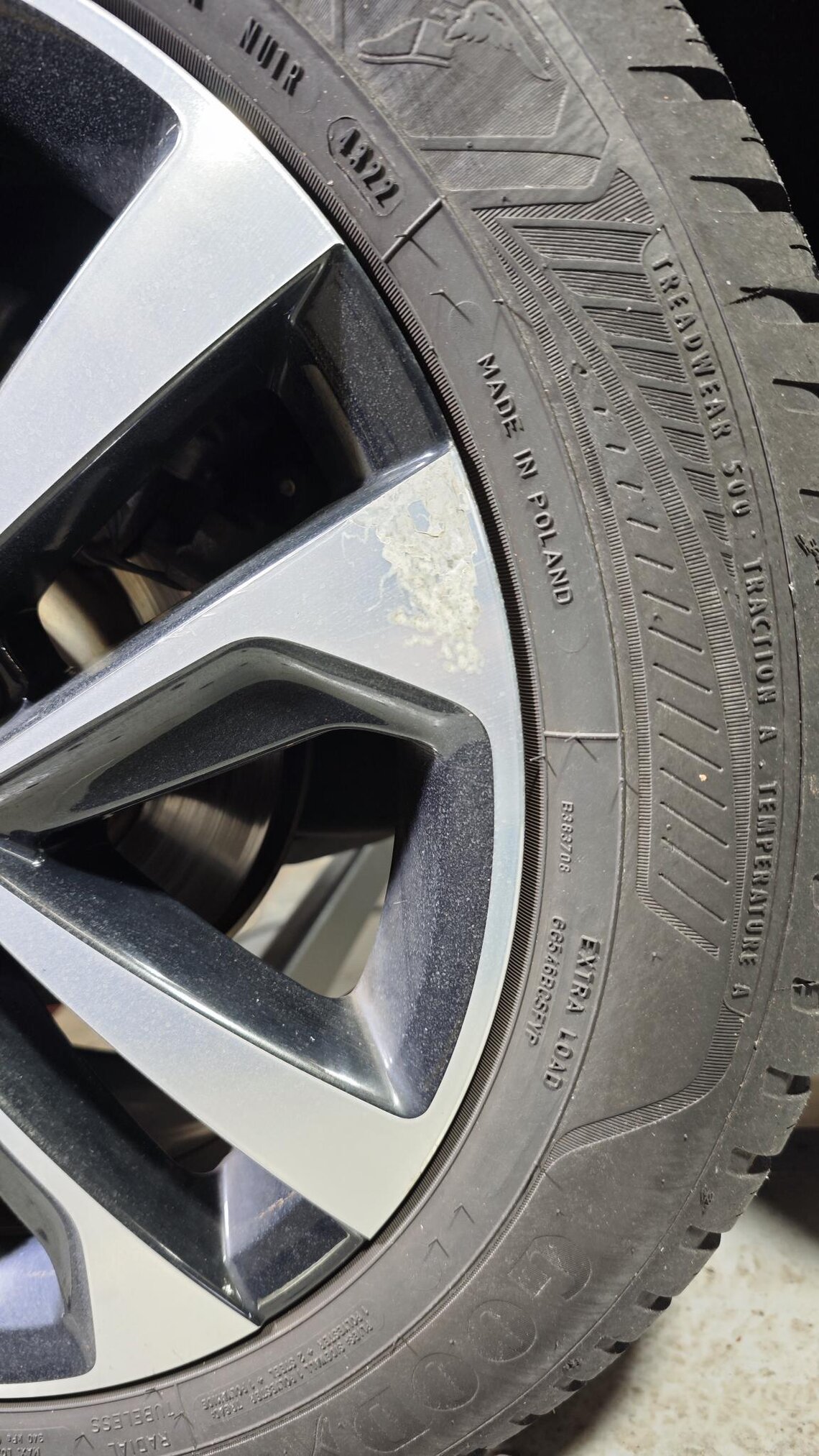 Alu Felge mit Korrosionsschaden